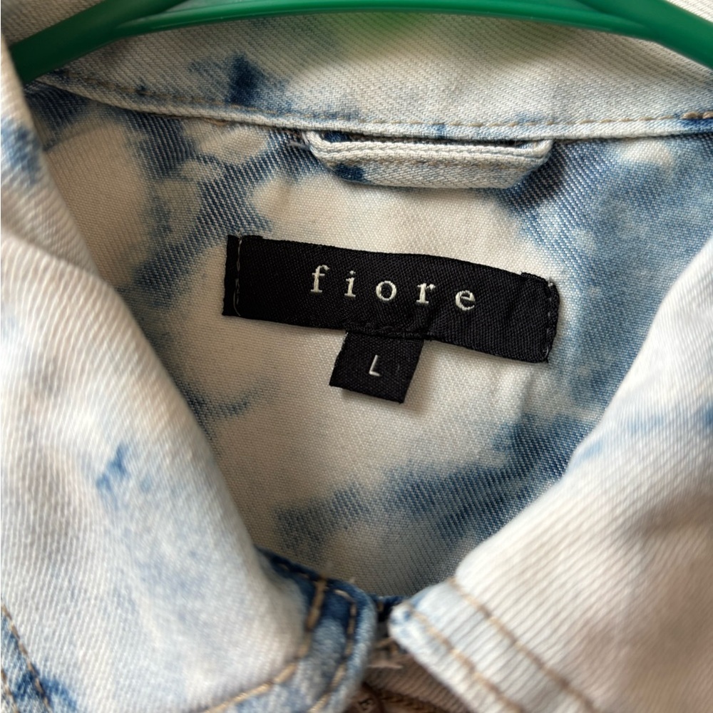 Light Acid Wash Denim Jacket in Blue and White - Picture 4 of 7